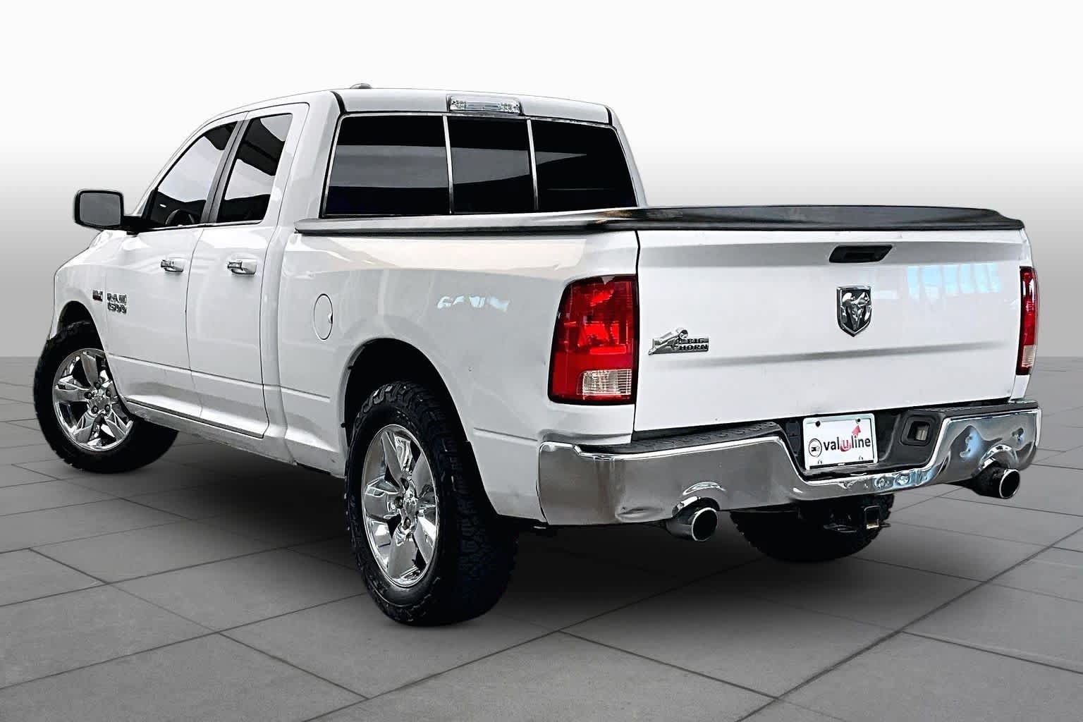Used 2015 RAM 1500 Classic SLT RWD image 11