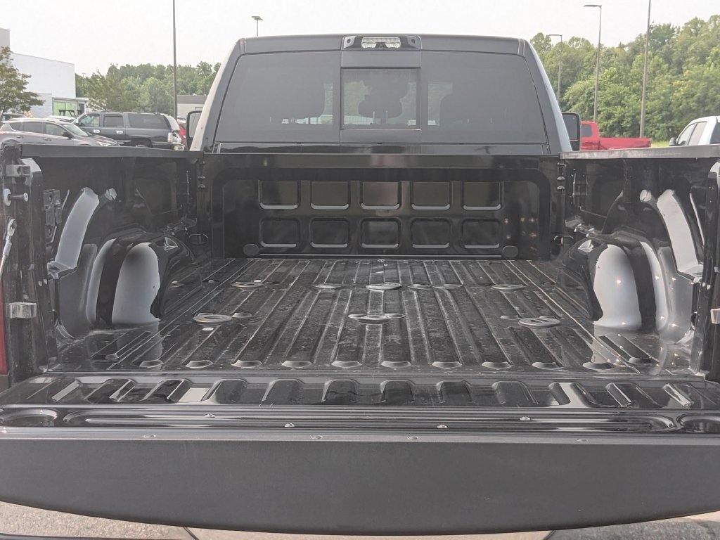 New 2026 RAM 3500 Big Horn AWD/4WD image 30