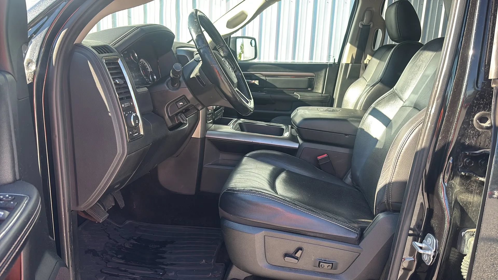 Used 2016 RAM 1500 Sport w/ Black Ram 1500 Sport Group AWD/4WD image 16