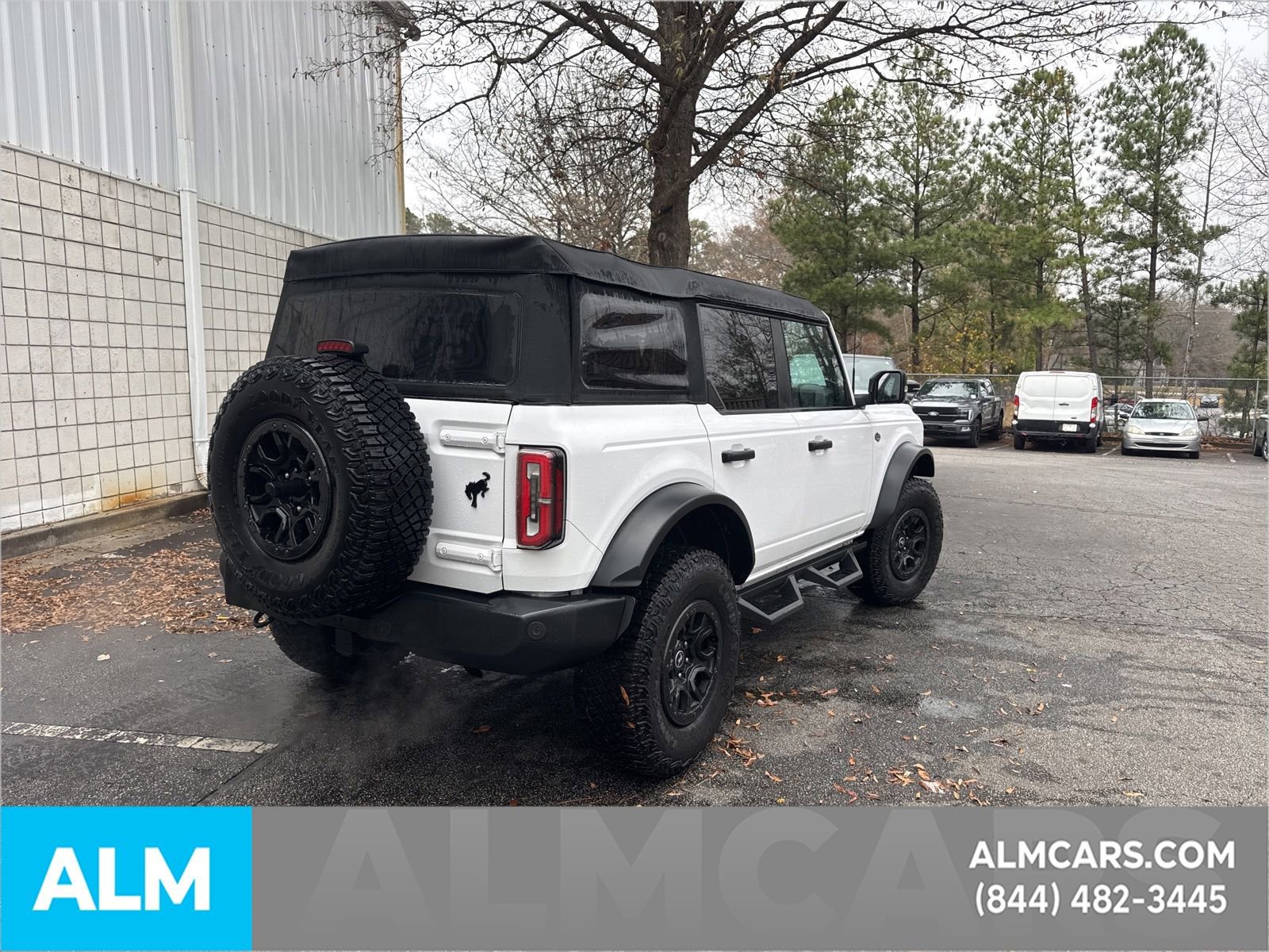 Used 2023 Ford Bronco Wildtrak image 6