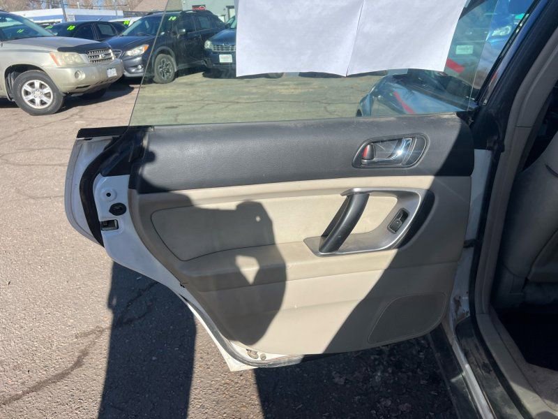 Used 2007 Subaru Outback 2.5i image 11