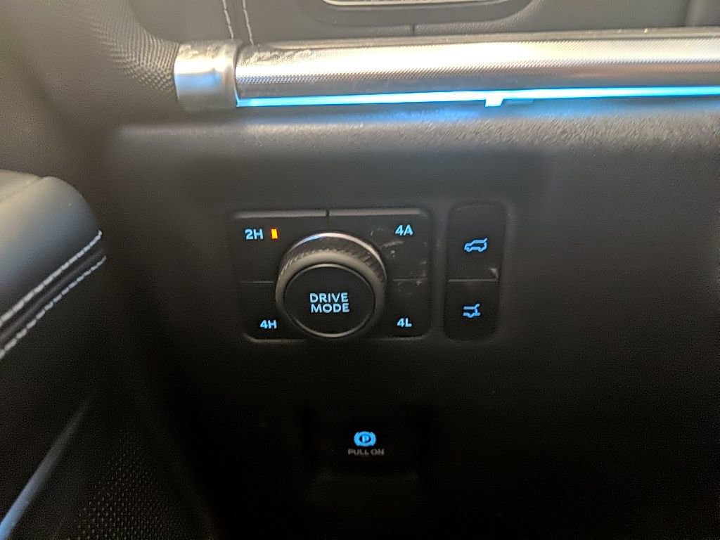 Used 2025 Ford Expedition Max Platinum image 30