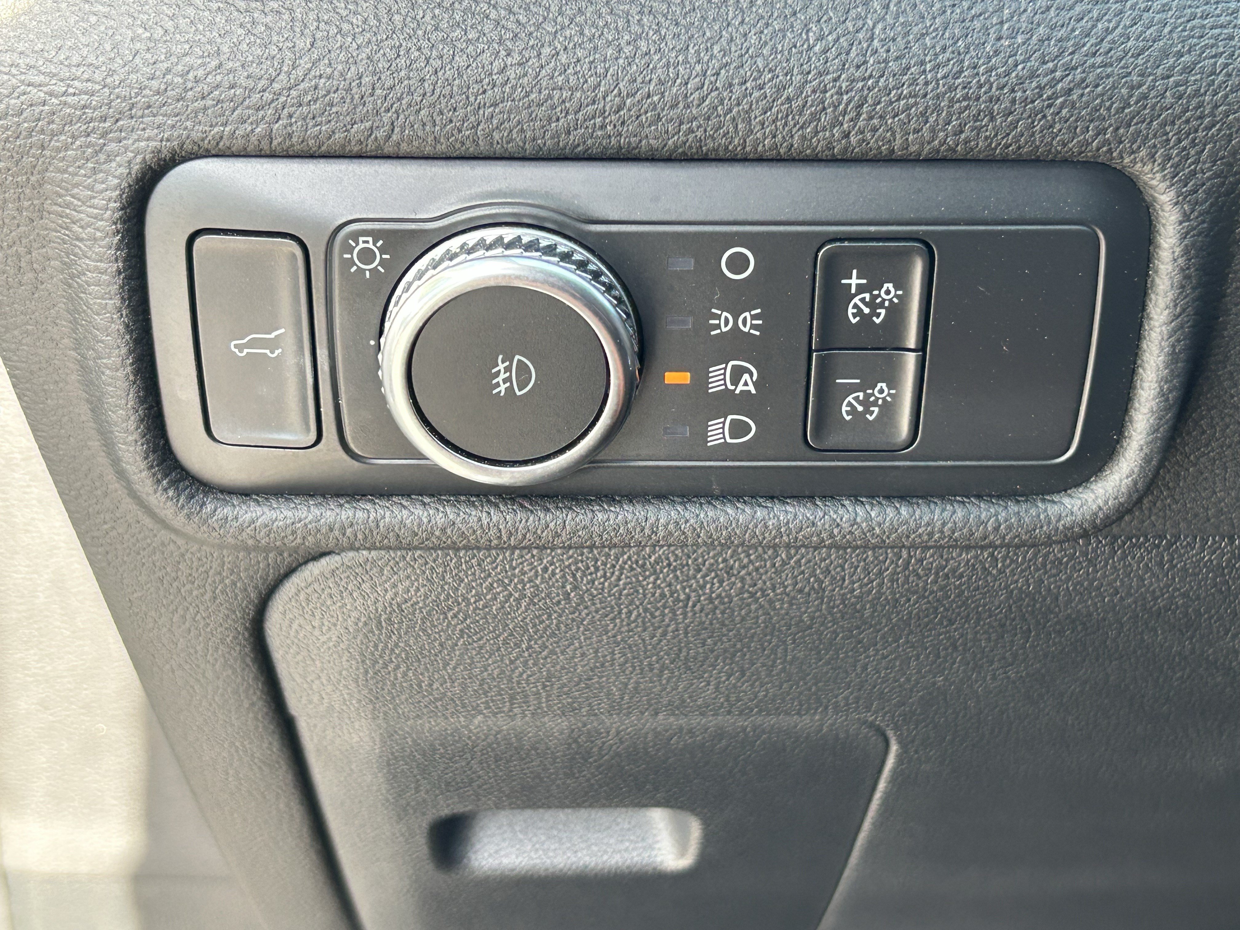 Used 2022 Ford Explorer Limited RWD image 20
