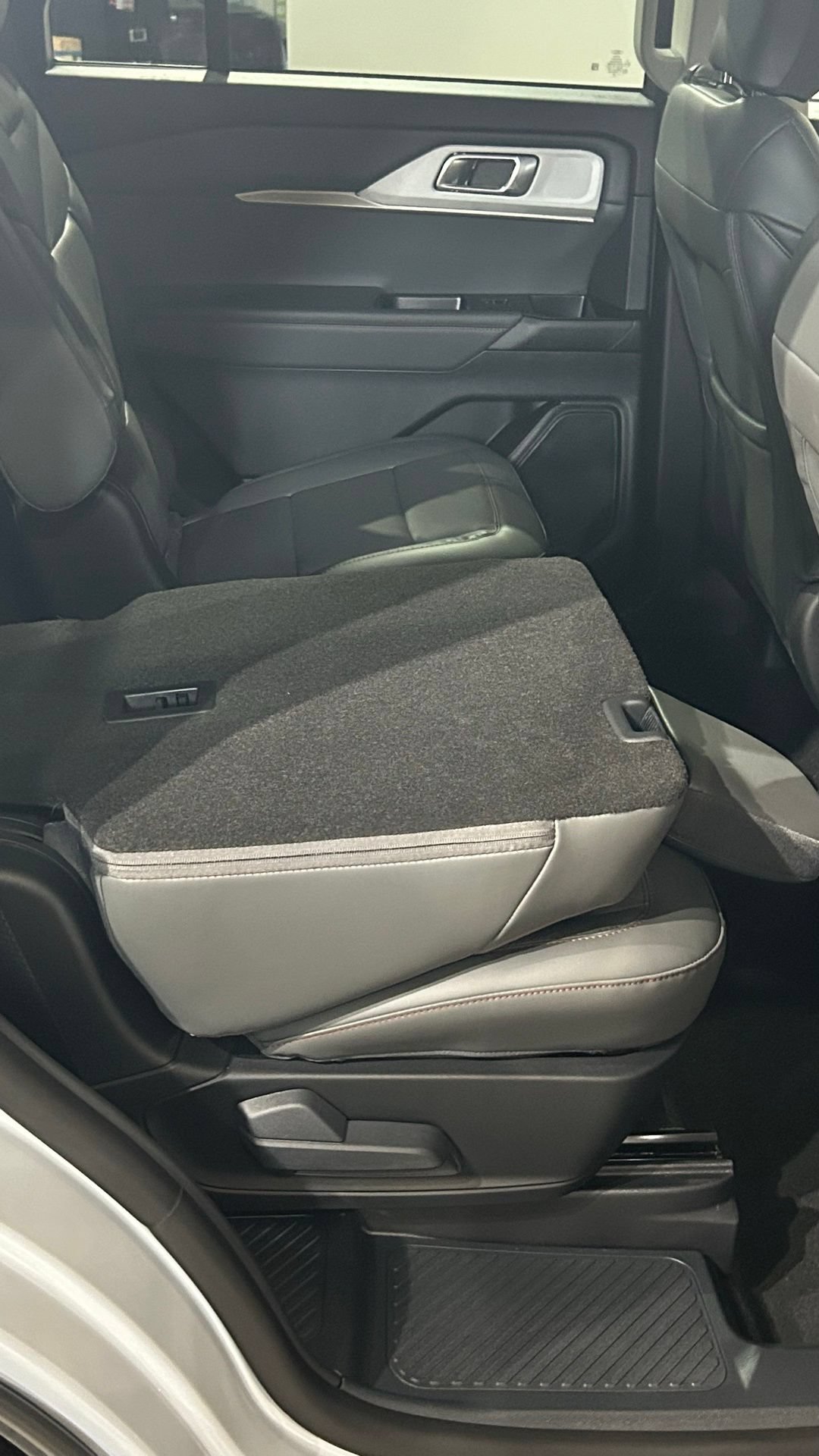 New 2026 Ford Explorer Active w/ Active Comfort Package AWD/4WD image 70