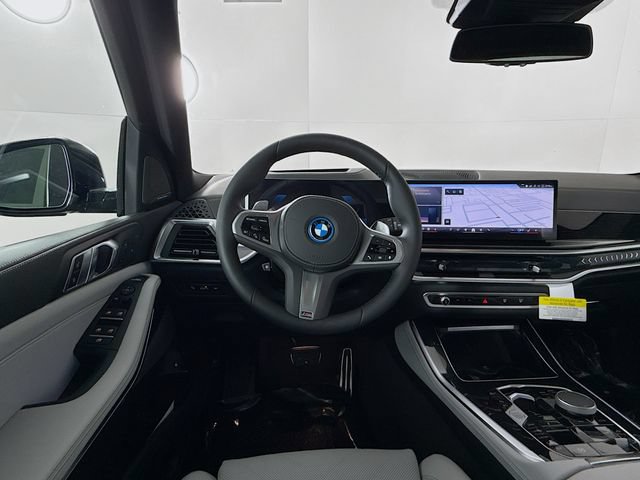 Used 2026 BMW X5 xDrive50e w/ M Sport Package AWD/4WD image 11