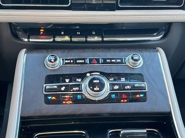 Used 2021 Lincoln Aviator Reserve w/ Equipment Group 202A image 25