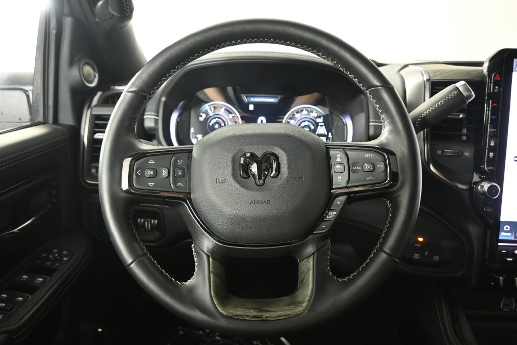Used 2025 RAM 3500 Limited AWD/4WD image 36