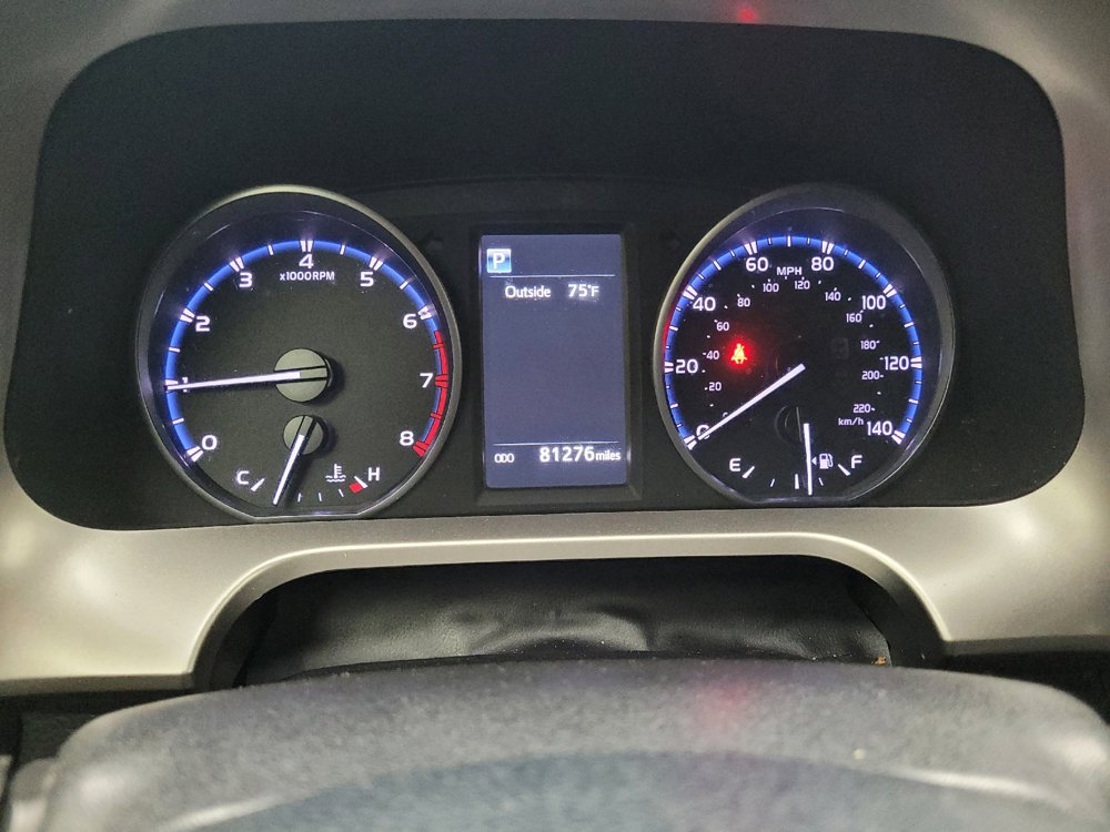 Used 2018 Toyota RAV4 LE FWD image 23