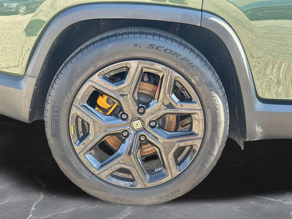 Used 2023 Rivian R1S Launch Edition image 39