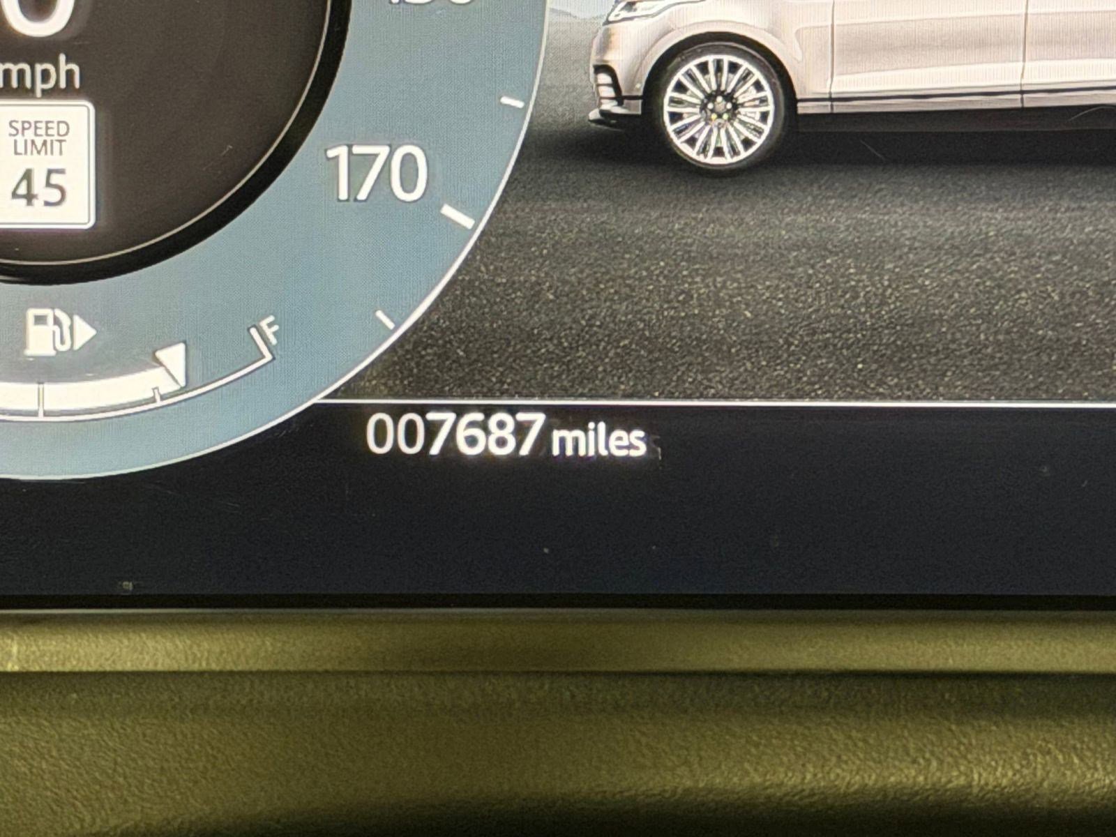 Certified 2026 Land Rover Range Rover Velar Dynamic SE image 21