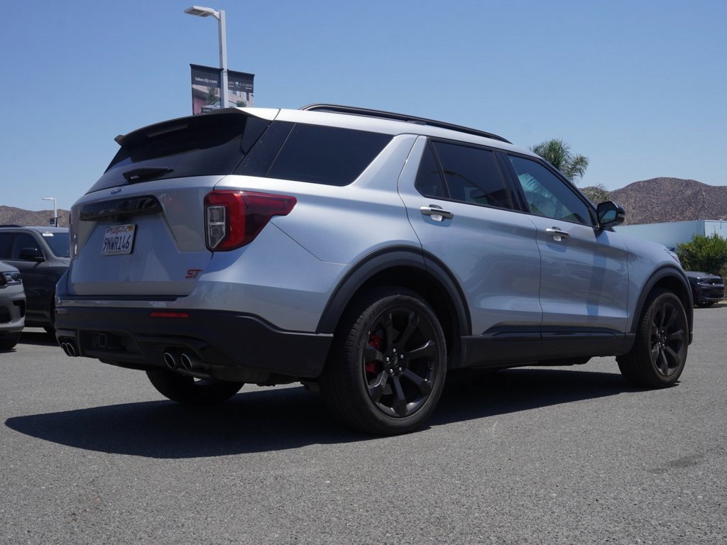 Used 2024 Ford Explorer ST-Line w/ Equipment Group 401A image 4