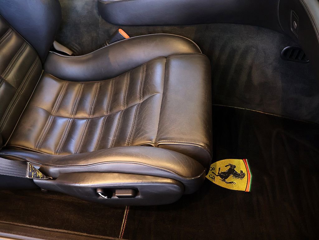 Used 1997 Ferrari 550 Maranello Coupe RWD image 31