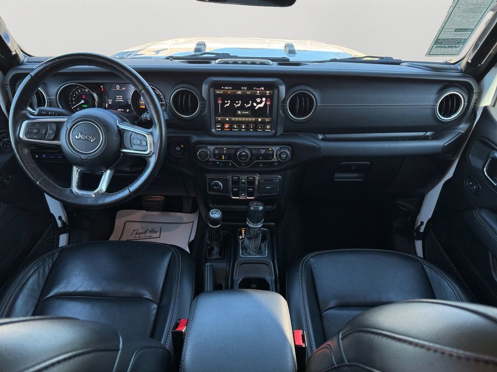 Used 2023 Jeep Wrangler Unlimited Sahara w/ Cold Weather Group image 17