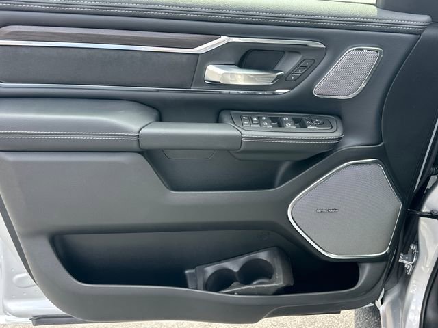 New 2026 RAM 1500 Laramie AWD/4WD image 13