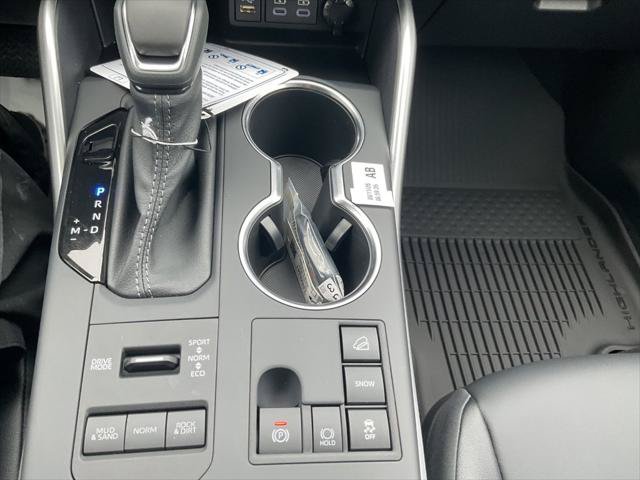 New 2026 Toyota Highlander XLE AWD/4WD image 19