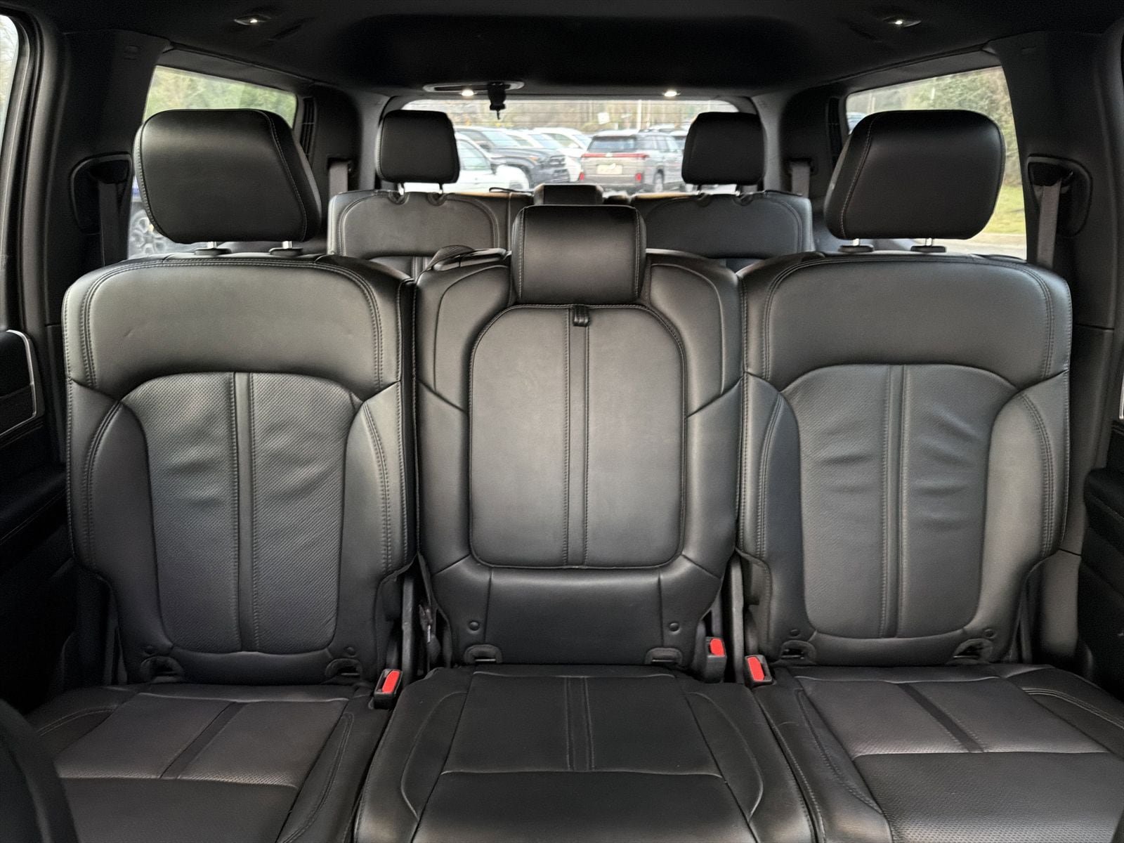 Used 2024 Jeep Wagoneer Series II w/ Flexible Seating Group RWD image 32