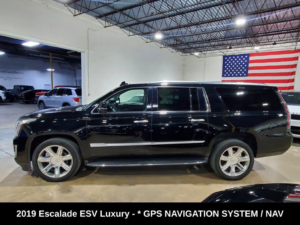 Used 2019 Cadillac Escalade ESV Luxury RWD image 12