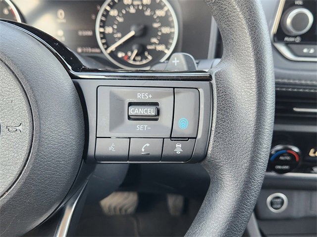 Used 2023 Nissan Rogue SV image 29