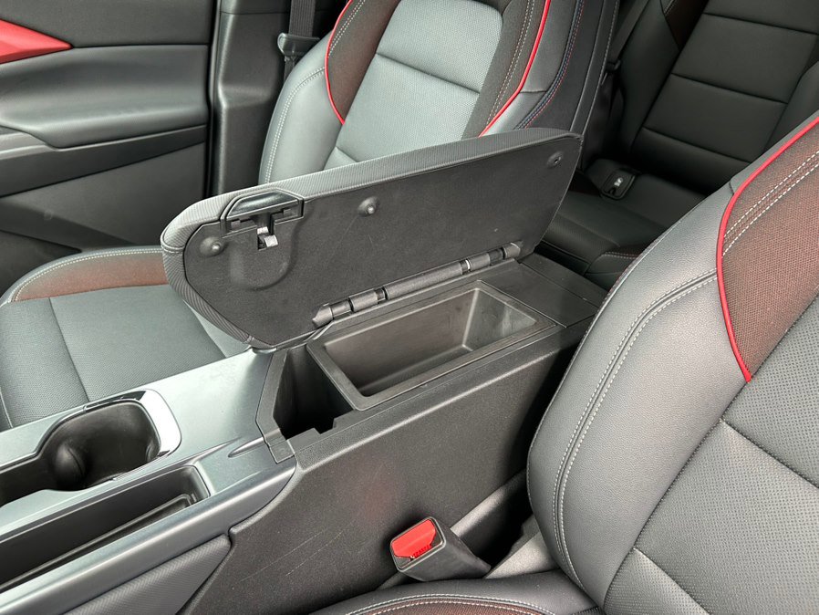 Used 2024 Chevrolet Equinox EV RS image 26