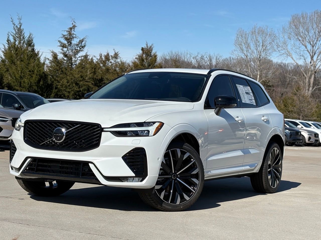 New 2026 Volvo XC60 B5 Ultra w/ Protection Package Premier image 2