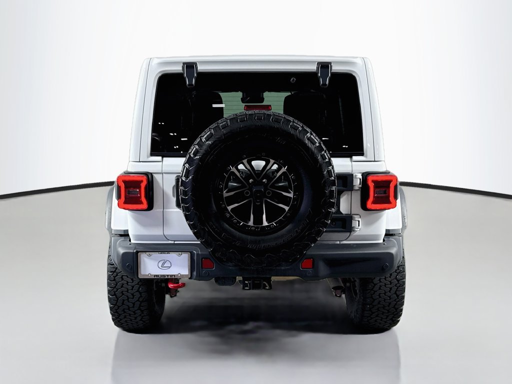 Used 2024 Jeep Wrangler Unlimited Rubicon AWD/4WD image 6