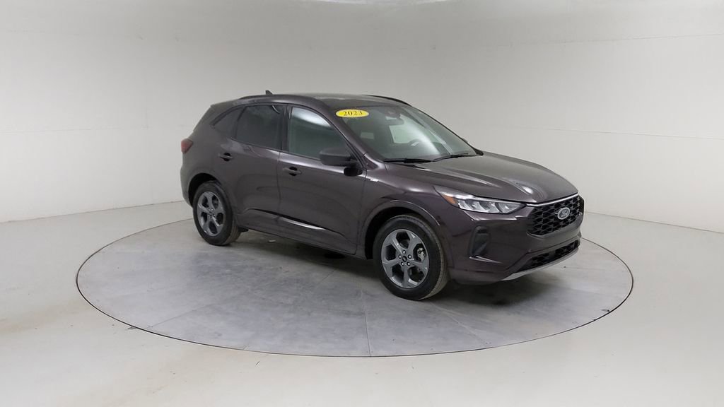 Certified 2023 Ford Escape ST-Line w/ Tech Pack #1 image 11