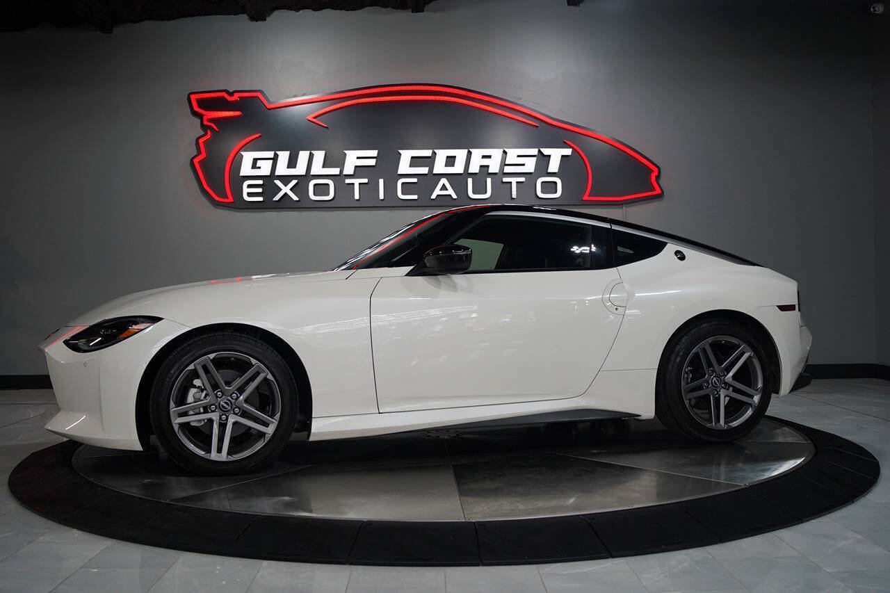 Used 2025 Nissan Z Sport w/ Floor Mat Package RWD image 2