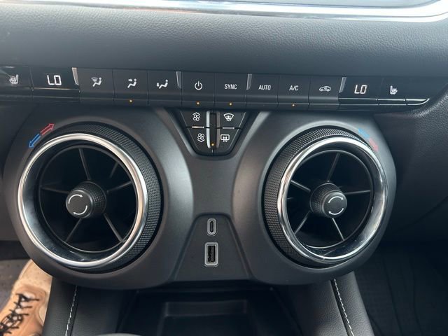 Used 2024 Chevrolet Blazer LT w/ Convenience Package FWD image 24