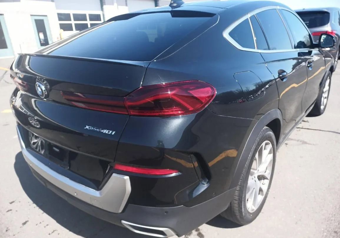 Used 2021 BMW X6 xDrive40i w/ Premium Package 2 image 2