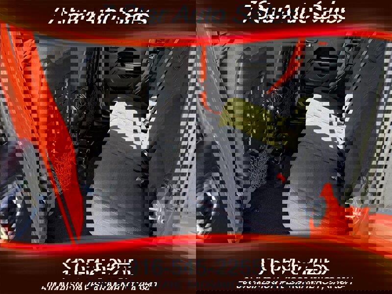 Used 2018 Jeep Wrangler Unlimited Rubicon w/ Dual Top Group image 19