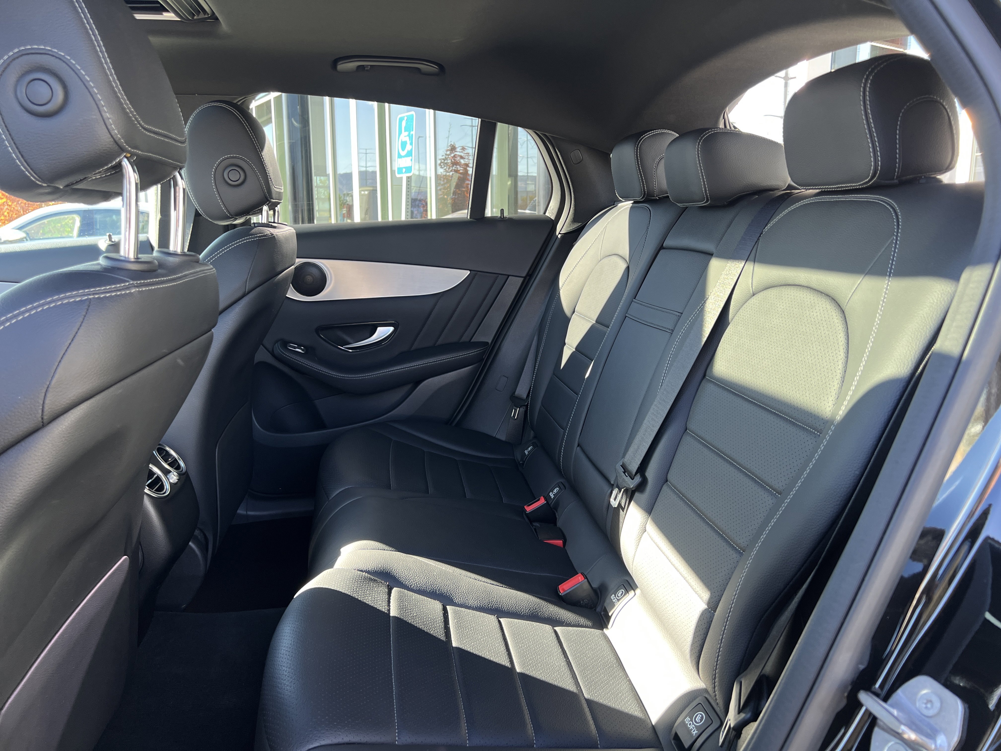 Used 2019 Mercedes-Benz GLC 300 4MATIC Coupe image 24