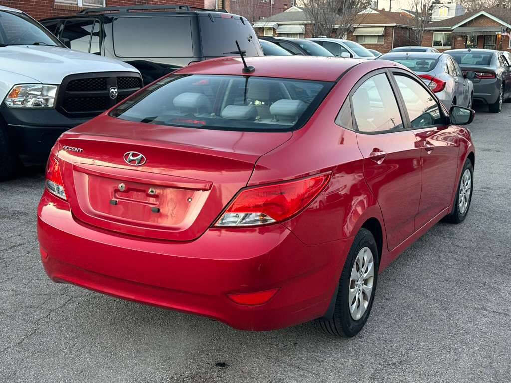 Used 2015 Hyundai Accent GLS image 6
