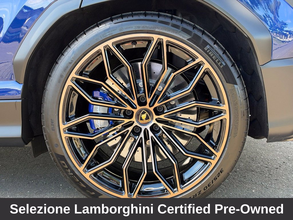 Used 2025 Lamborghini Urus SE AWD/4WD image 13