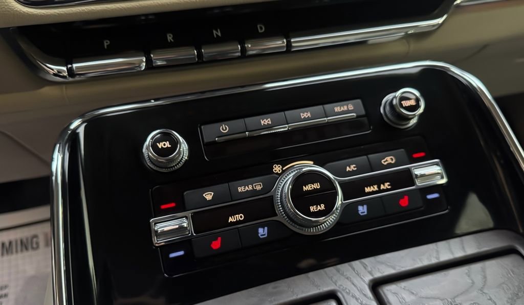 Used 2021 Lincoln Navigator Reserve w/ Luxury Package image 38