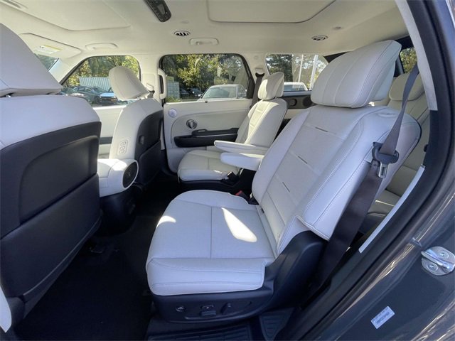 New 2026 Hyundai Palisade Calligraphy image 8