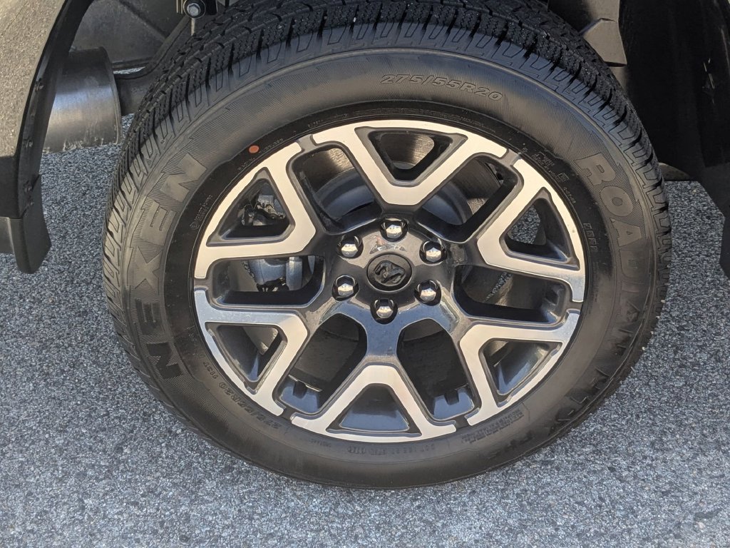 New 2026 RAM 1500 Laramie AWD/4WD image 15