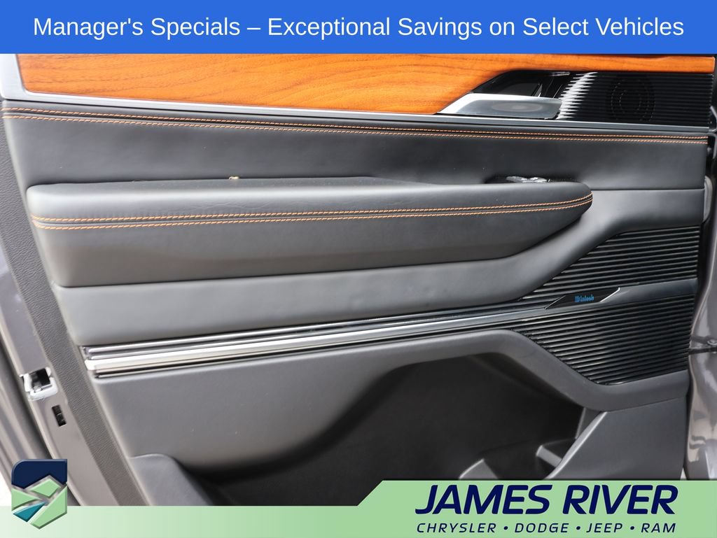 Used 2024 Jeep Grand Wagoneer L Series III AWD/4WD image 19