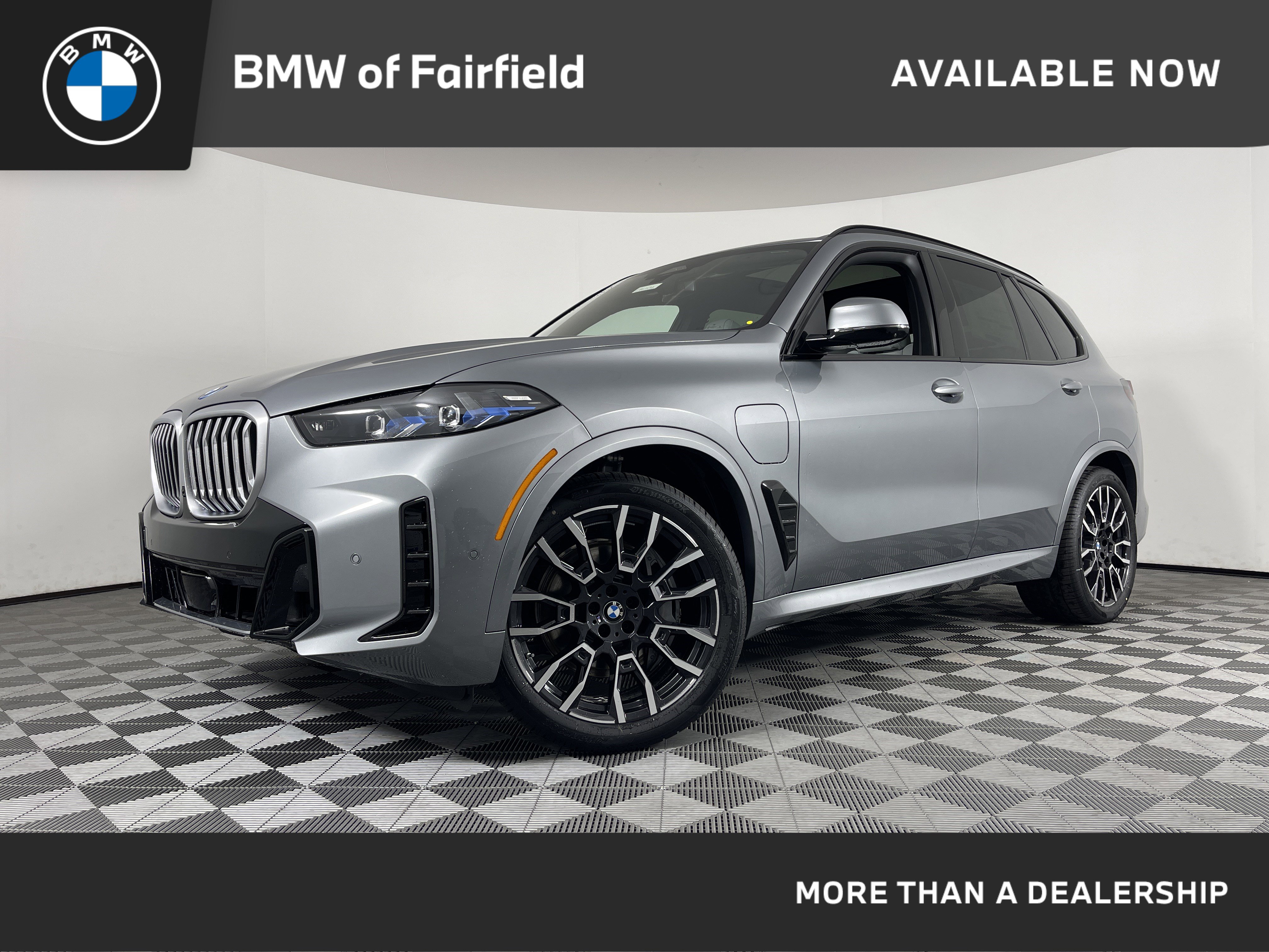 New 2026 BMW X5 xDrive50e w/ M Sport Package image 1