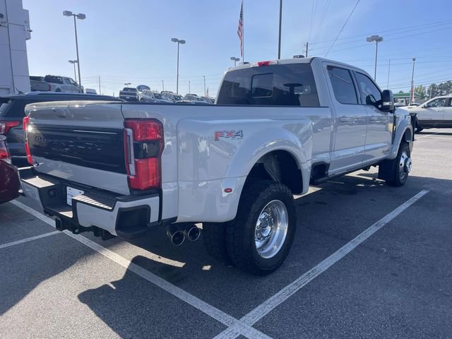 Used 2025 Ford F450 Platinum w/ FX4 Off-Road Package image 3
