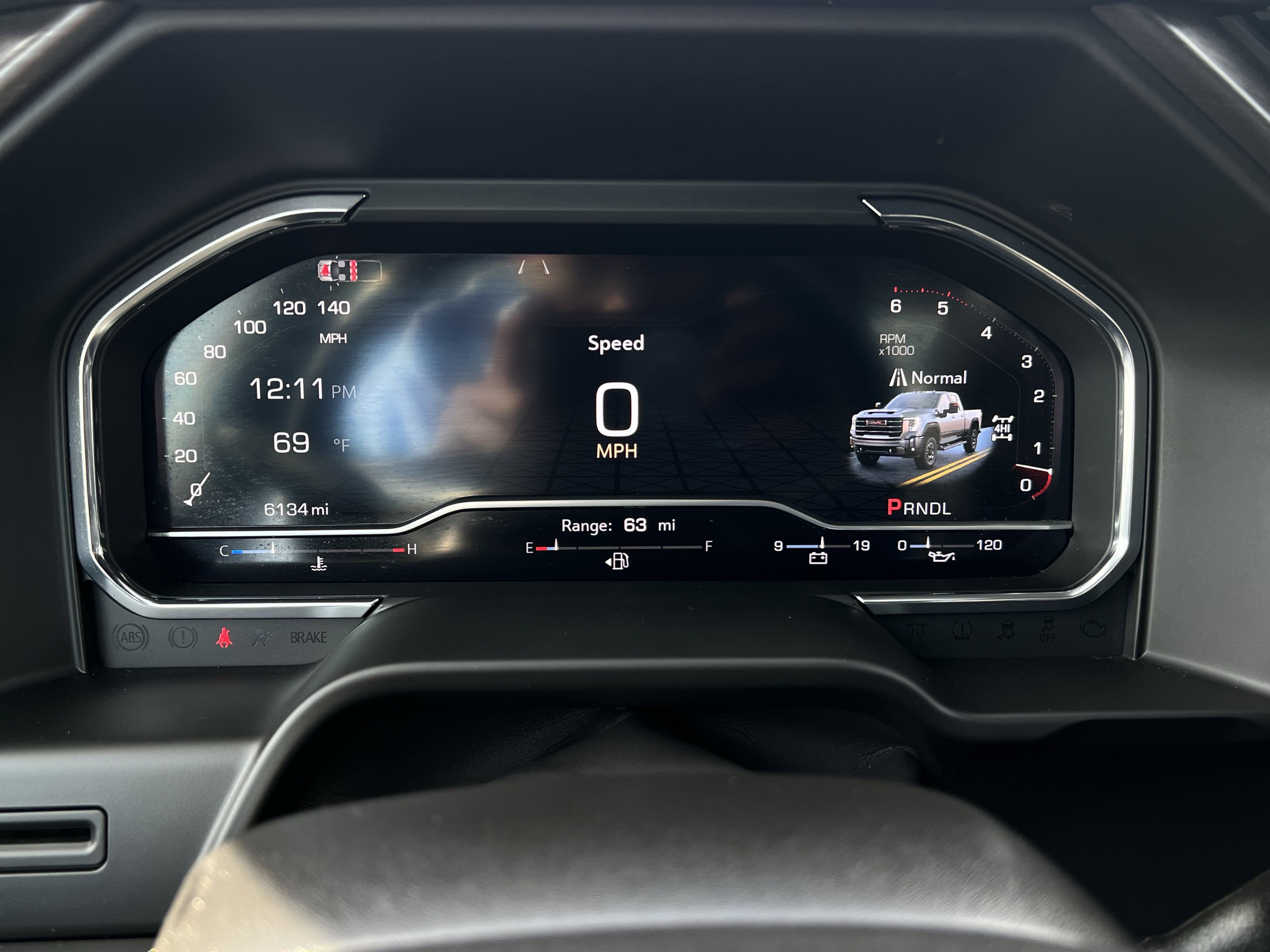 Used 2025 GMC Sierra 2500 AT4 image 14