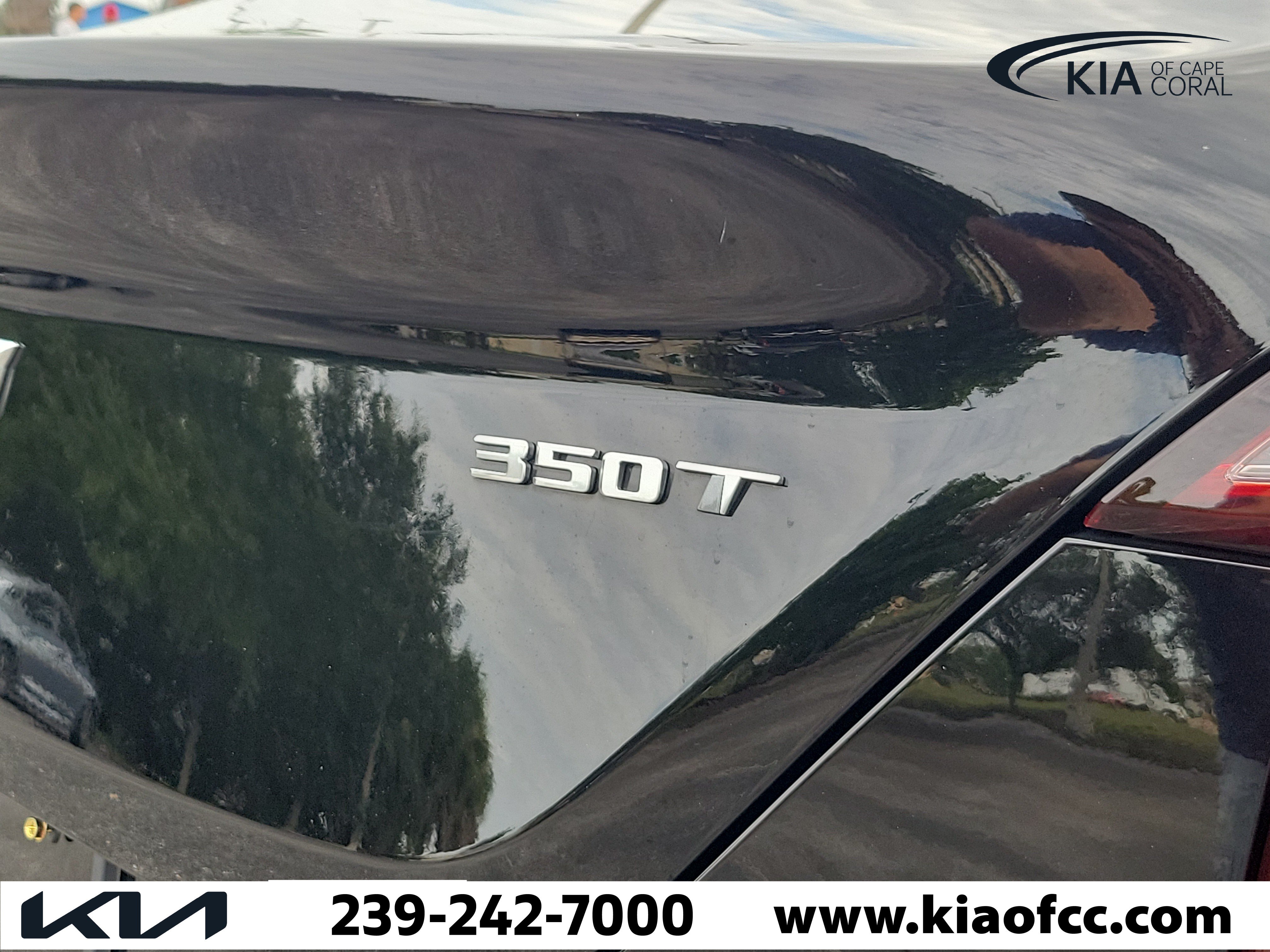 Used 2025 Cadillac CT4 Premium Luxury RWD image 10