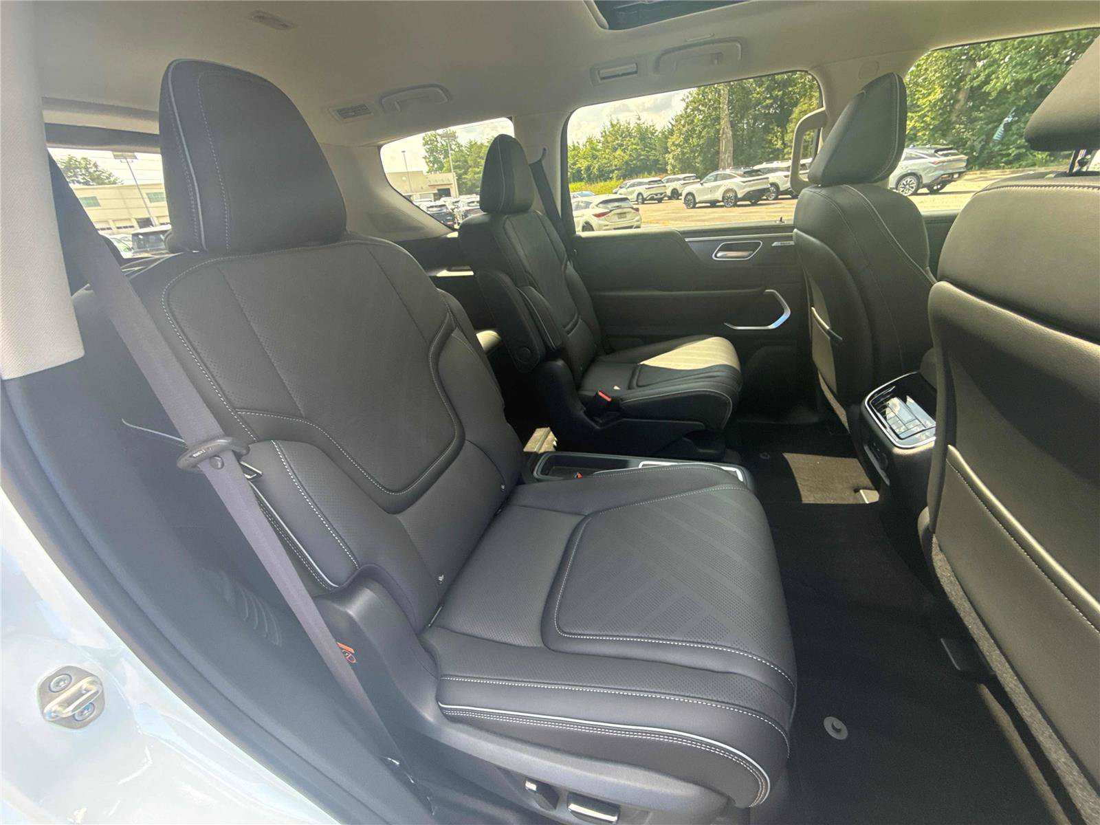 New 2027 INFINITI QX80 Luxe w/ Cargo Package RWD image 29