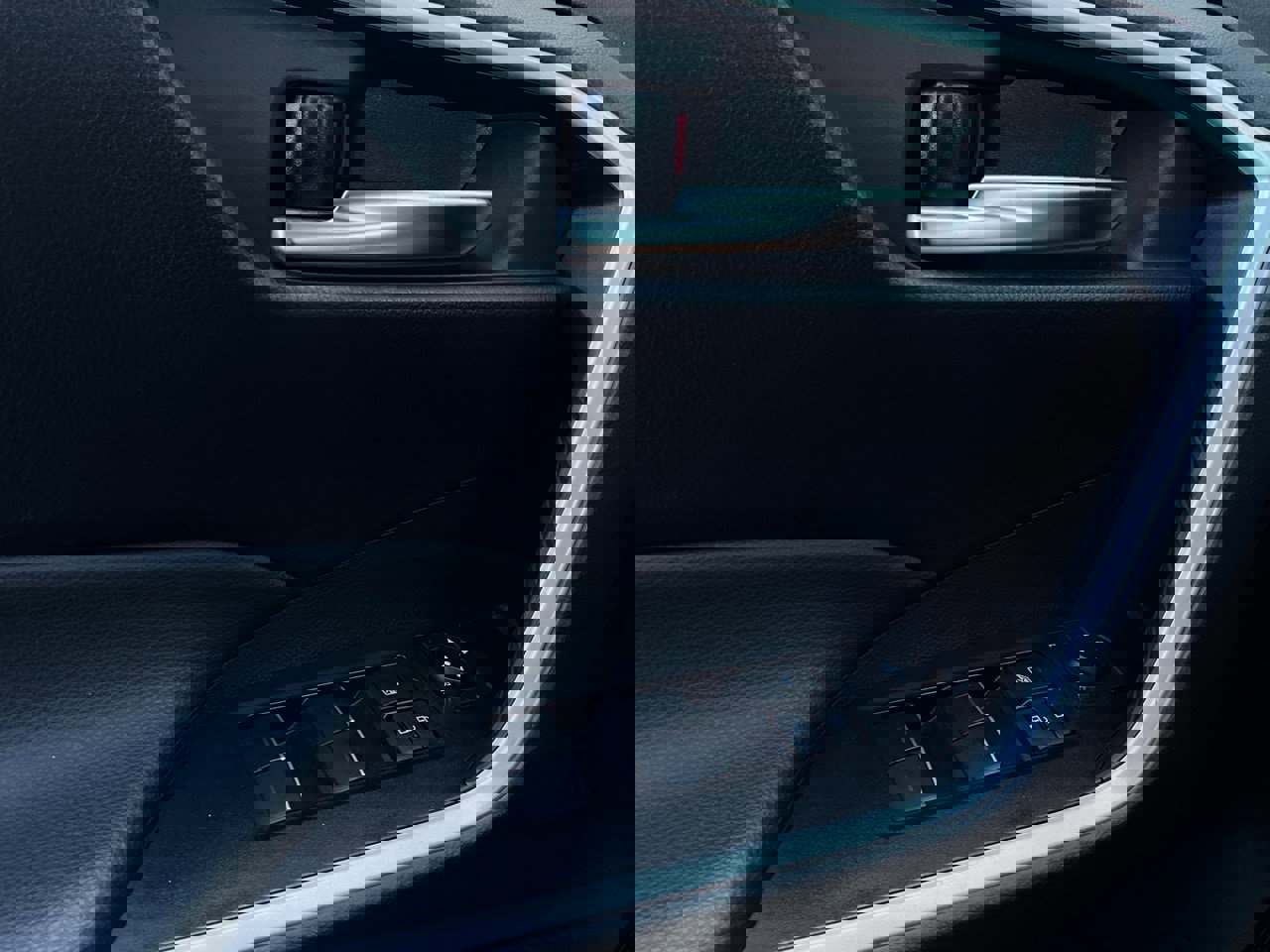 Used 2025 Toyota RAV4 XLE image 21