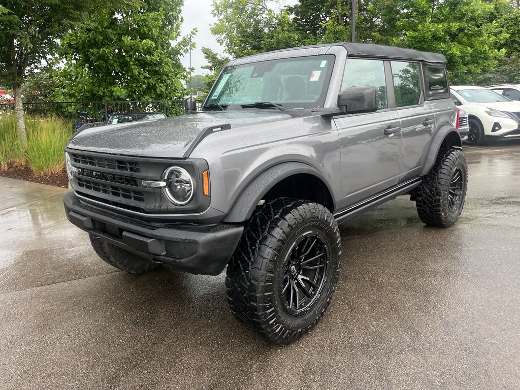 Used 2023 Ford Bronco 4-Door AWD/4WD image 4