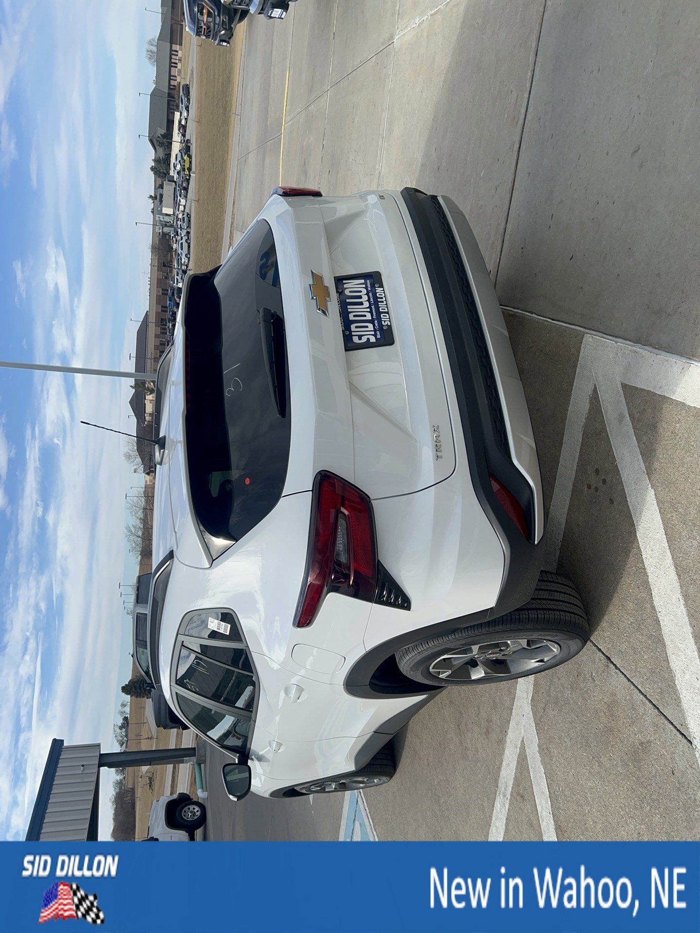 New 2026 Chevrolet Trax LT w/ Sunroof Package image 3
