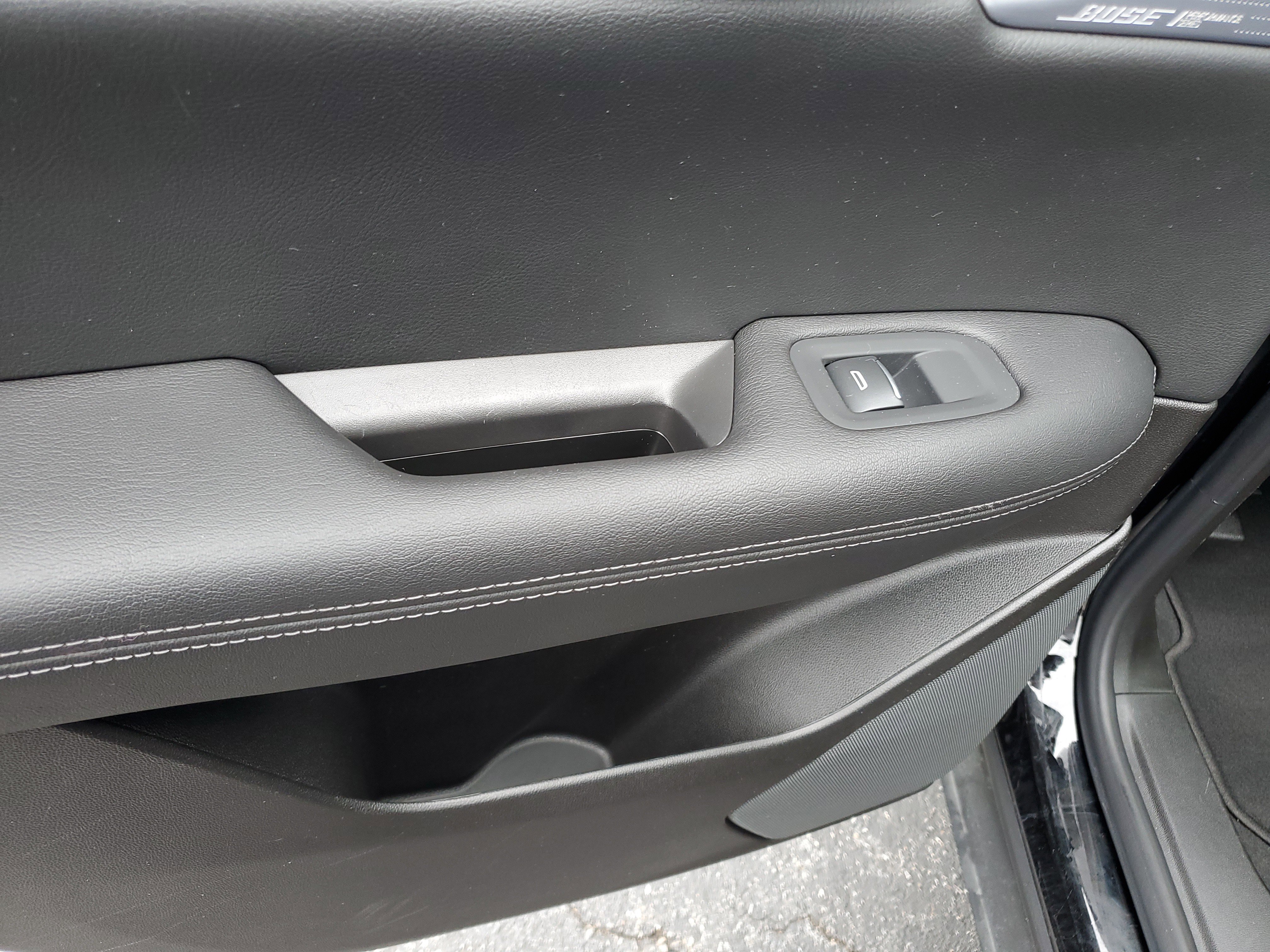 Used 2025 Cadillac XT5 Premium Luxury image 12