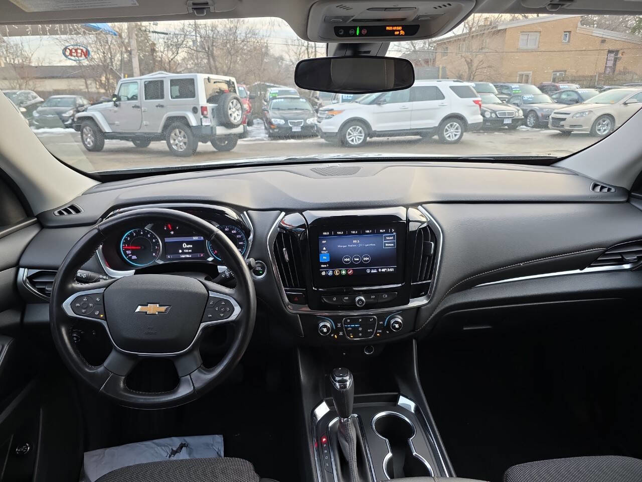 Used 2020 Chevrolet Traverse LT w/ Driver Confidence II Package image 13