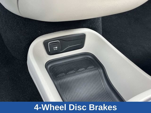 Used 2023 Chrysler Pacifica Touring-L FWD image 39