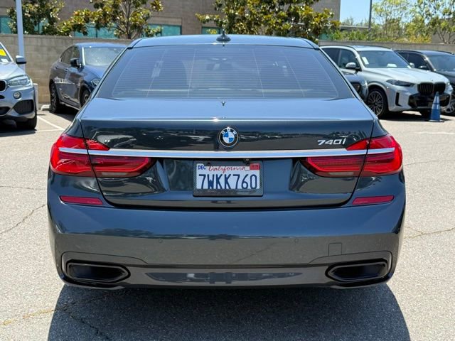 Used 2017 BMW 740i RWD image 10