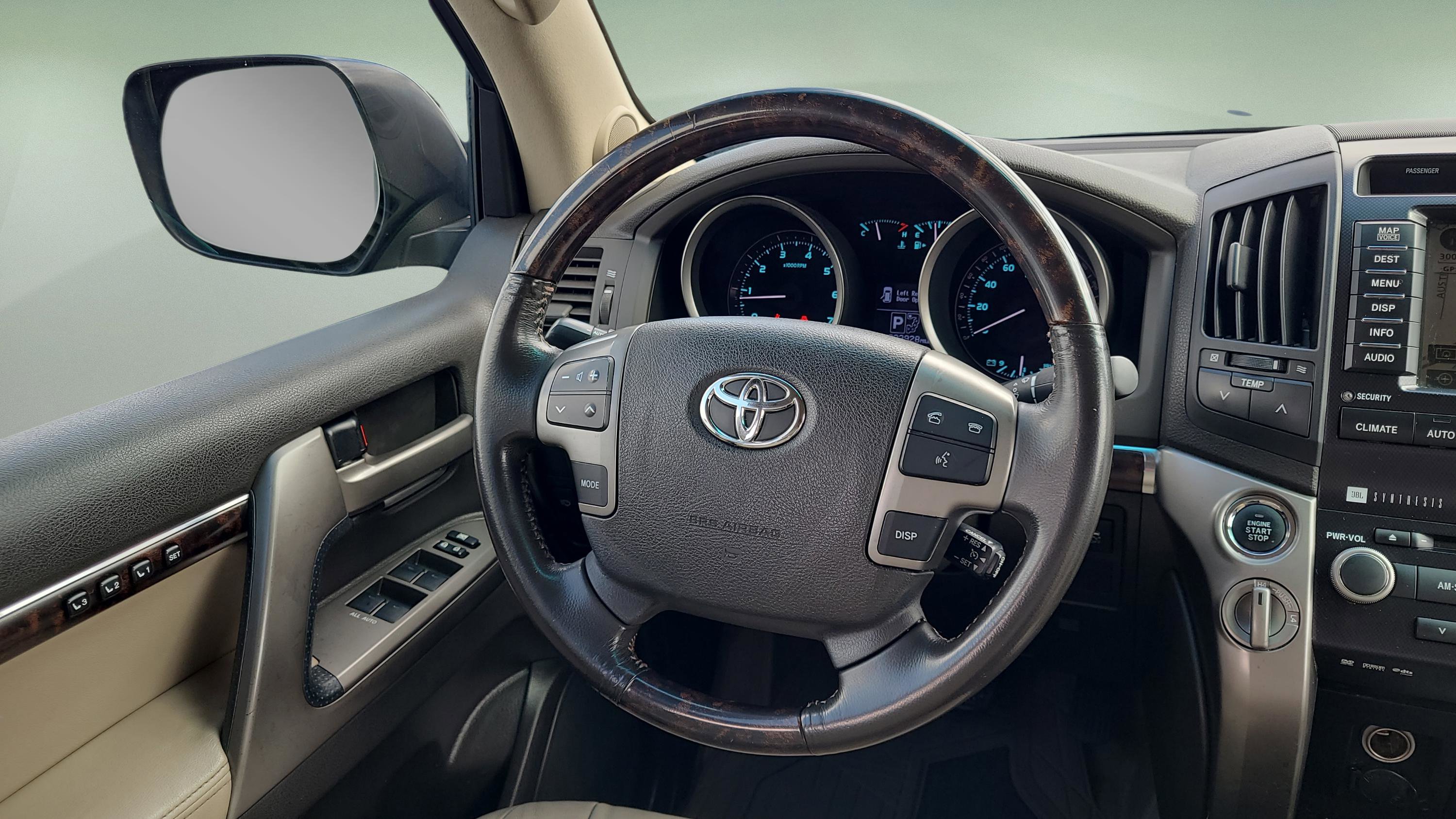 Used 2009 Toyota Land Cruiser AWD/4WD image 10